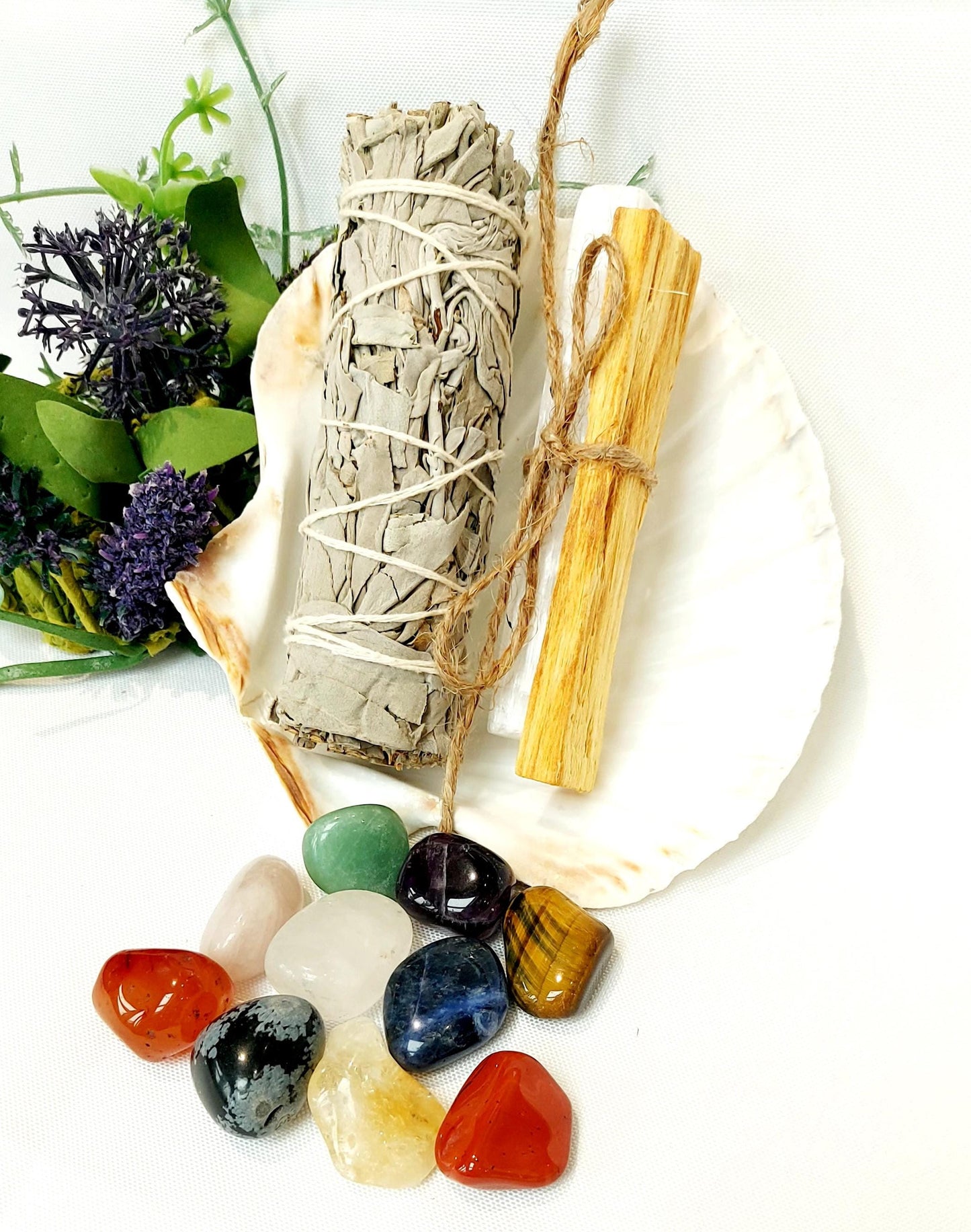White Sage & 10 Piece Crystal Starter Kit, Palo Santo, Selenite Stick, White Sage Stick, Scallop Shell, Popular Crystals, UK Seller.