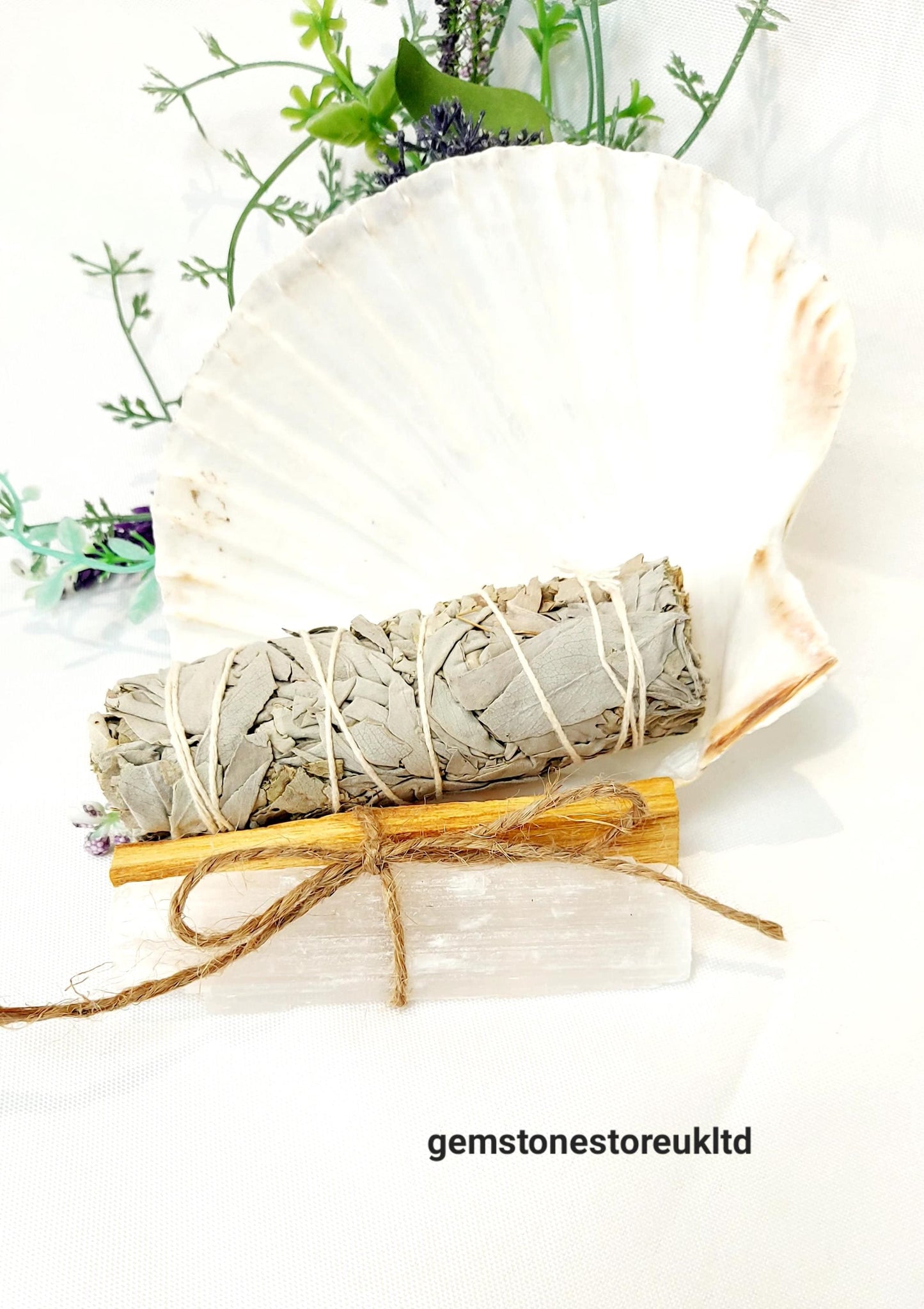White Sage Smudge Kit, Scallop Shell, Palo Santo, Selenite, White Sage, House Warming Crystal Crystal Cleansing Gift. UK Seller
